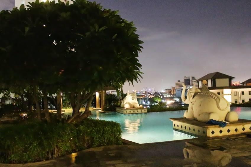 Bangkok Riverside Condo Екстериор снимка