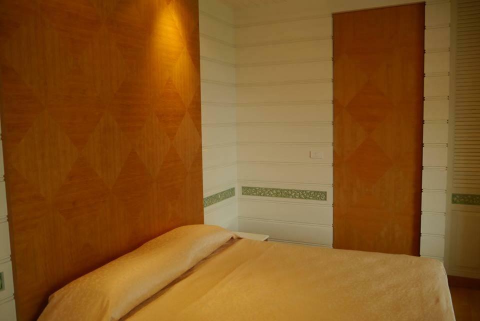 Bangkok Riverside Condo Екстериор снимка